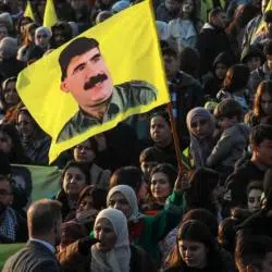 পিকেকে-র বিলুপ্তির ঘোষণা: তুরস্কের সামনে শান্তি প্রতিষ্ঠার সুযোগ, নাকি কুর্দিদের জন্য অধিকার হারানোর নতুন ঝুঁকি?