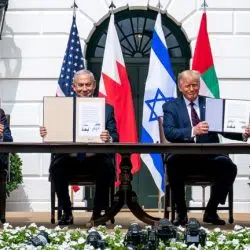 মধ্যপ্রাচ্যের রাজনীতি আজ যে উত্তেজনায় ভরা, তার কেন্দ্রবিন্দুতে আছে ফিলিস্তিনি সংকট এবং আব্রাহাম চুক্তি নামের এক পরিবর্তনশীল কূটনৈতিক প্যাকেজ।